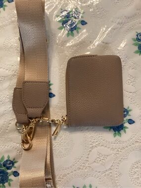 The Girls Taupe Pebbled Card & Wallet / cell phone carrier with Gold Hardware